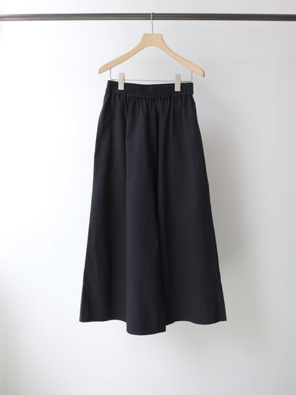 3-760309 wide easy cropped pants