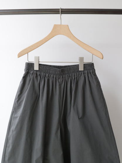 3-760309 wide easy cropped pants