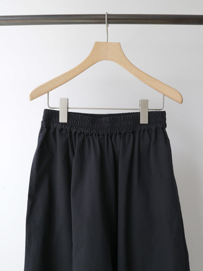 3-760309 wide easy cropped pants