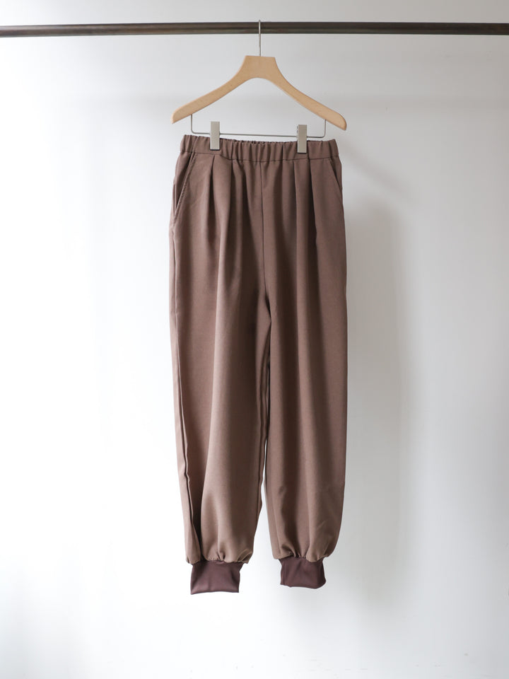 3-760319 comfort wide jogger pants