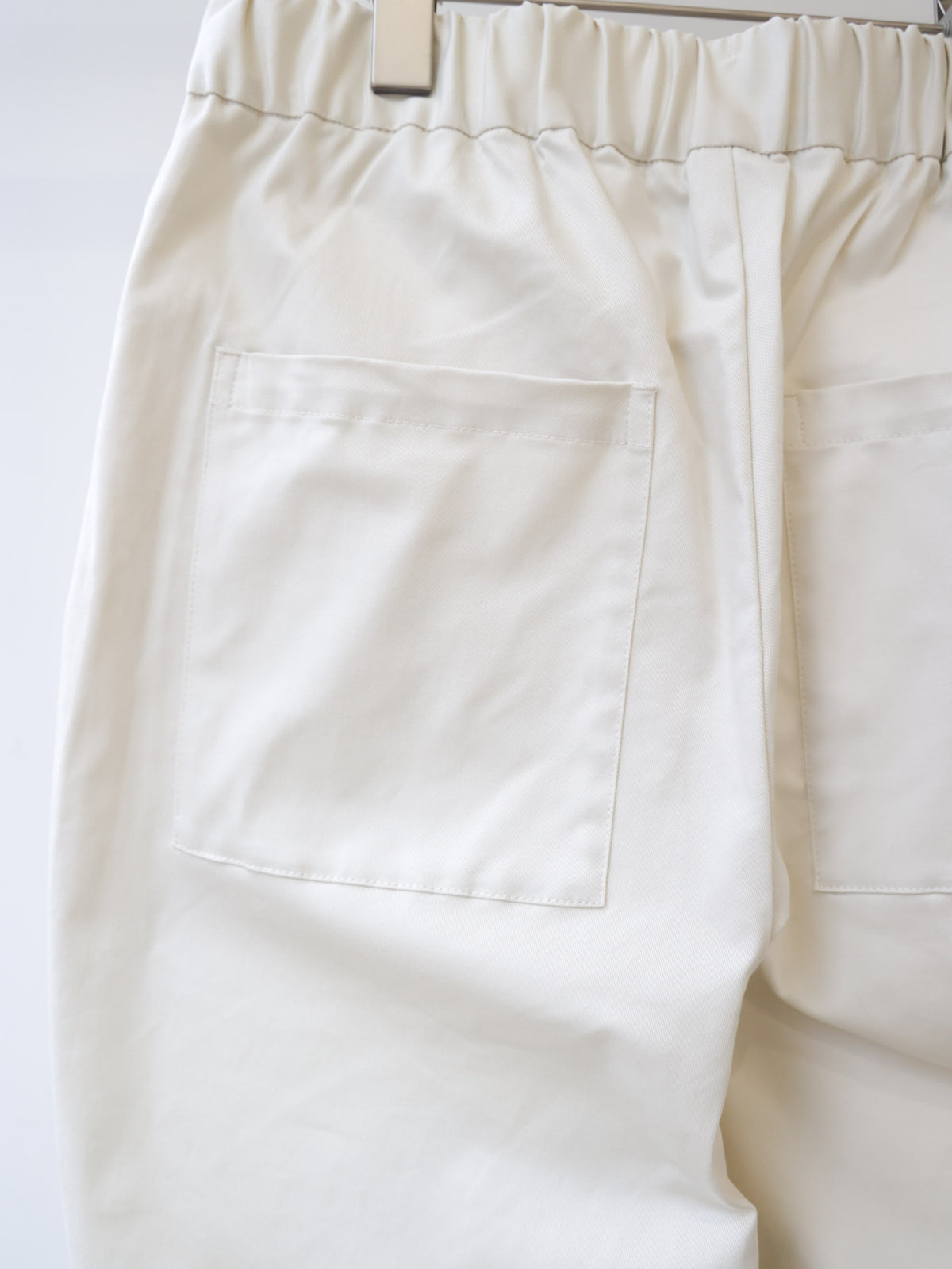 3-760330 color tuck chino easy pants