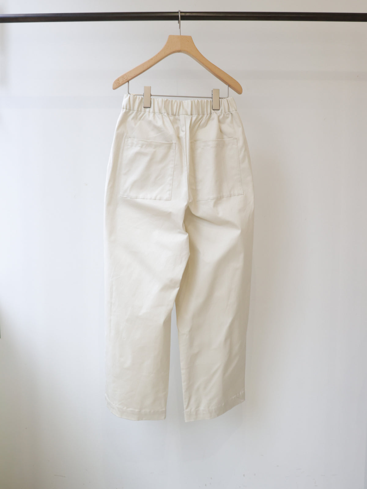 3-760330 color tuck chino easy pants