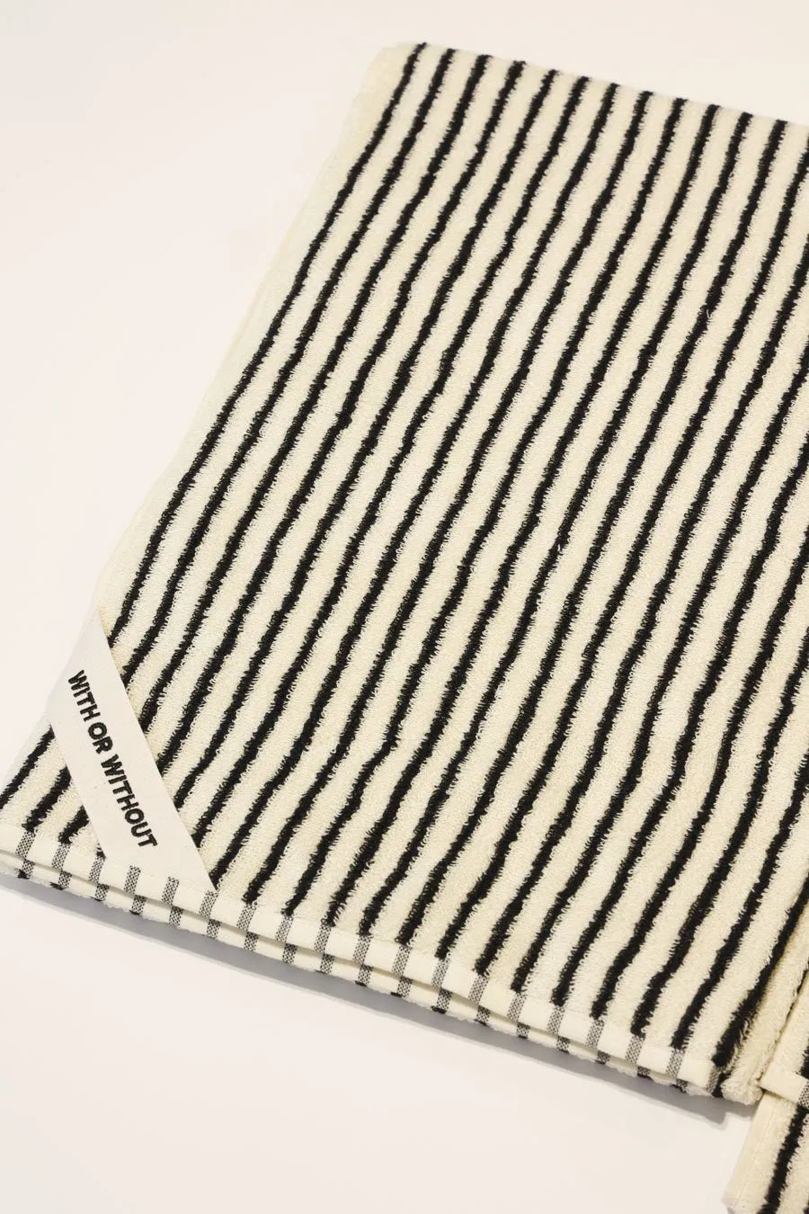 Bath Towel / WITH OR WITHOUT