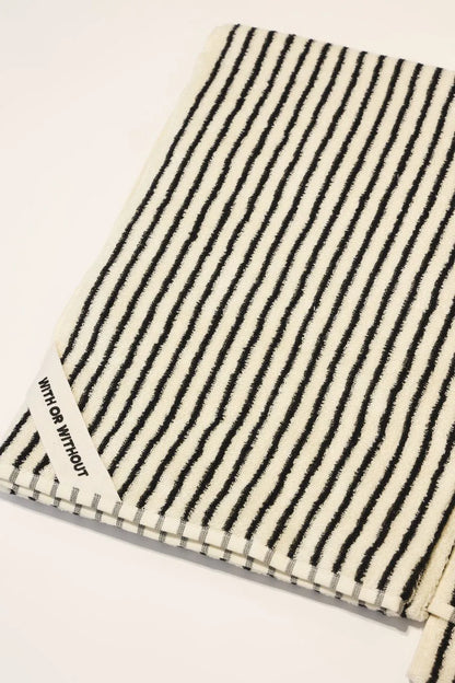 Bath Towel / WITH OR WITHOUT