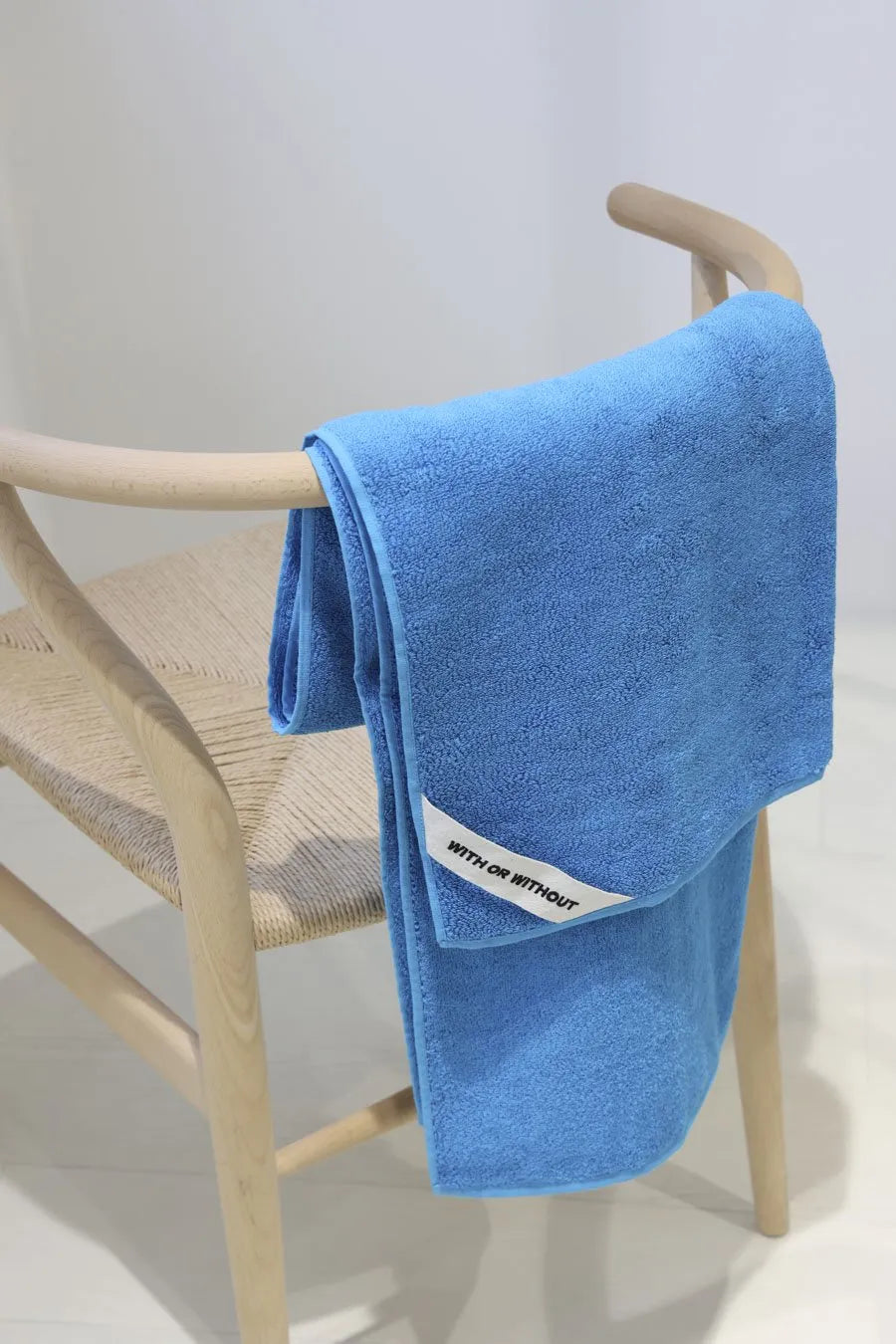 Bath Towel / WITH OR WITHOUT