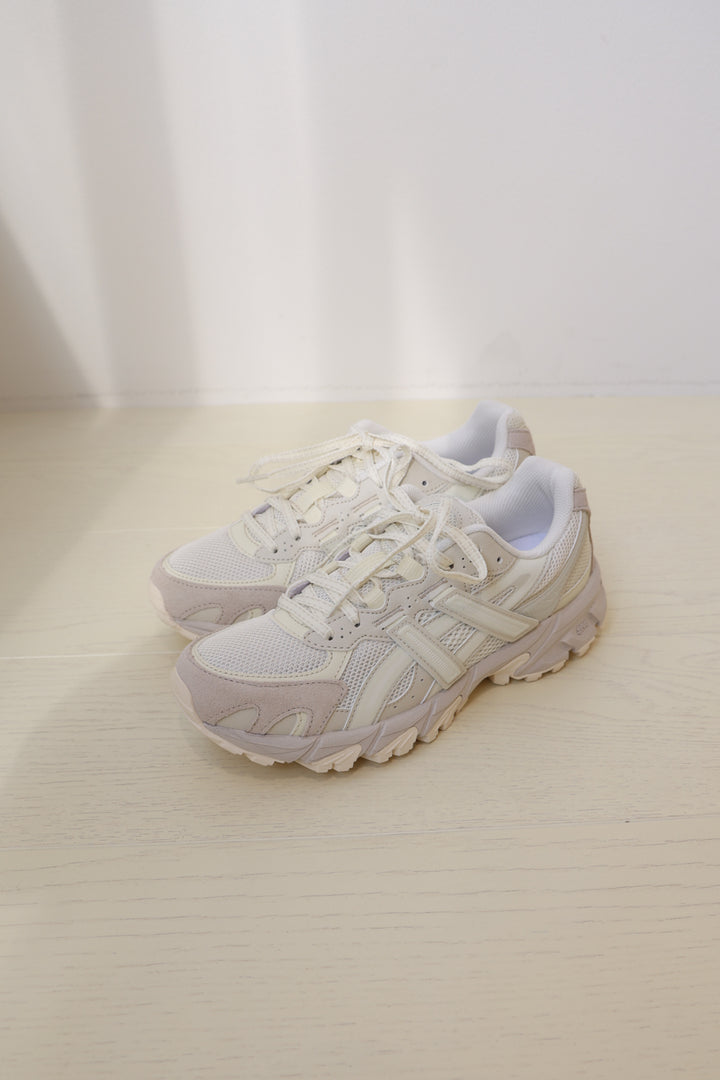 GEL-SONOMA TR62 1203A734 / asics