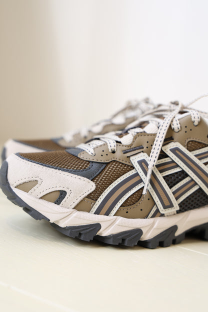 GEL-SONOMA TR62 1203A734 / asics