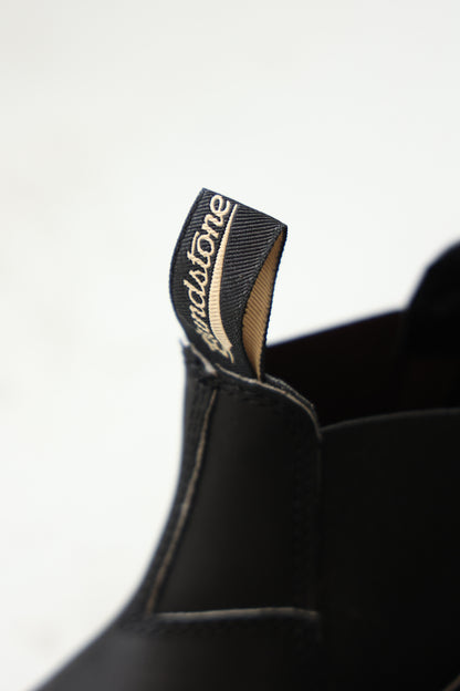 ELASTIC SIDED BOOT/BLUNDSTONE