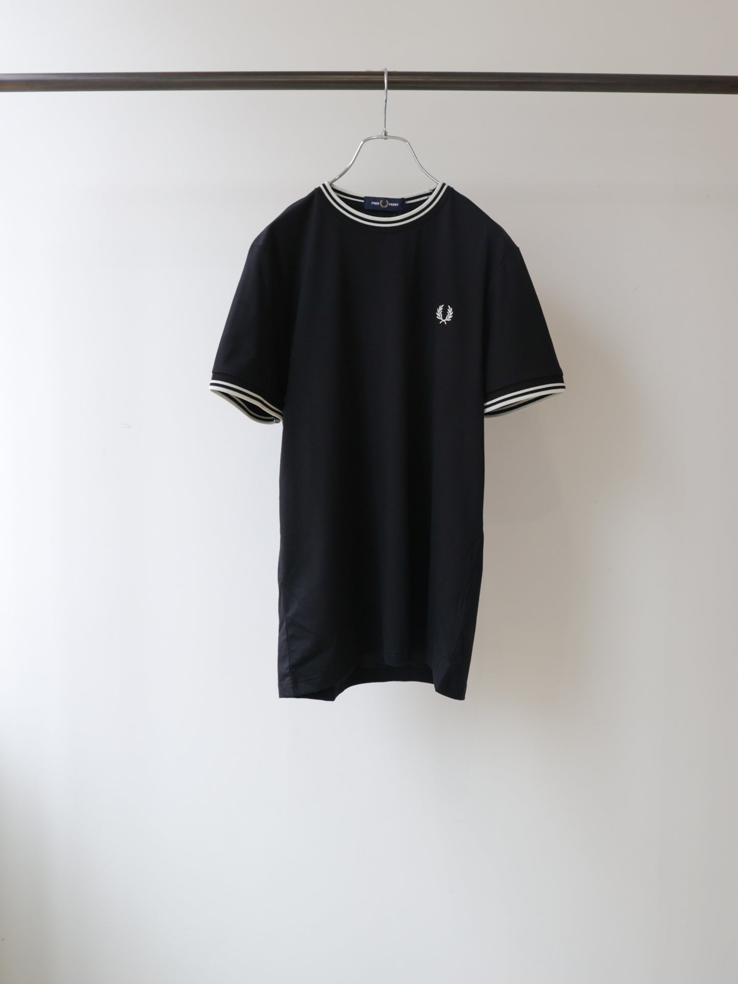TWIN TIPPED T-SHIRT M1558V/FRED PERRY
