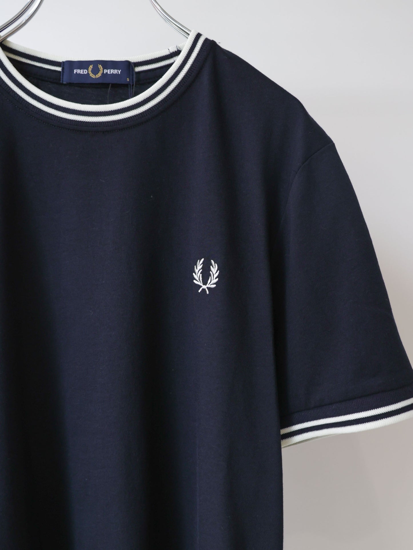 TWIN TIPPED T-SHIRT M1558V/FRED PERRY