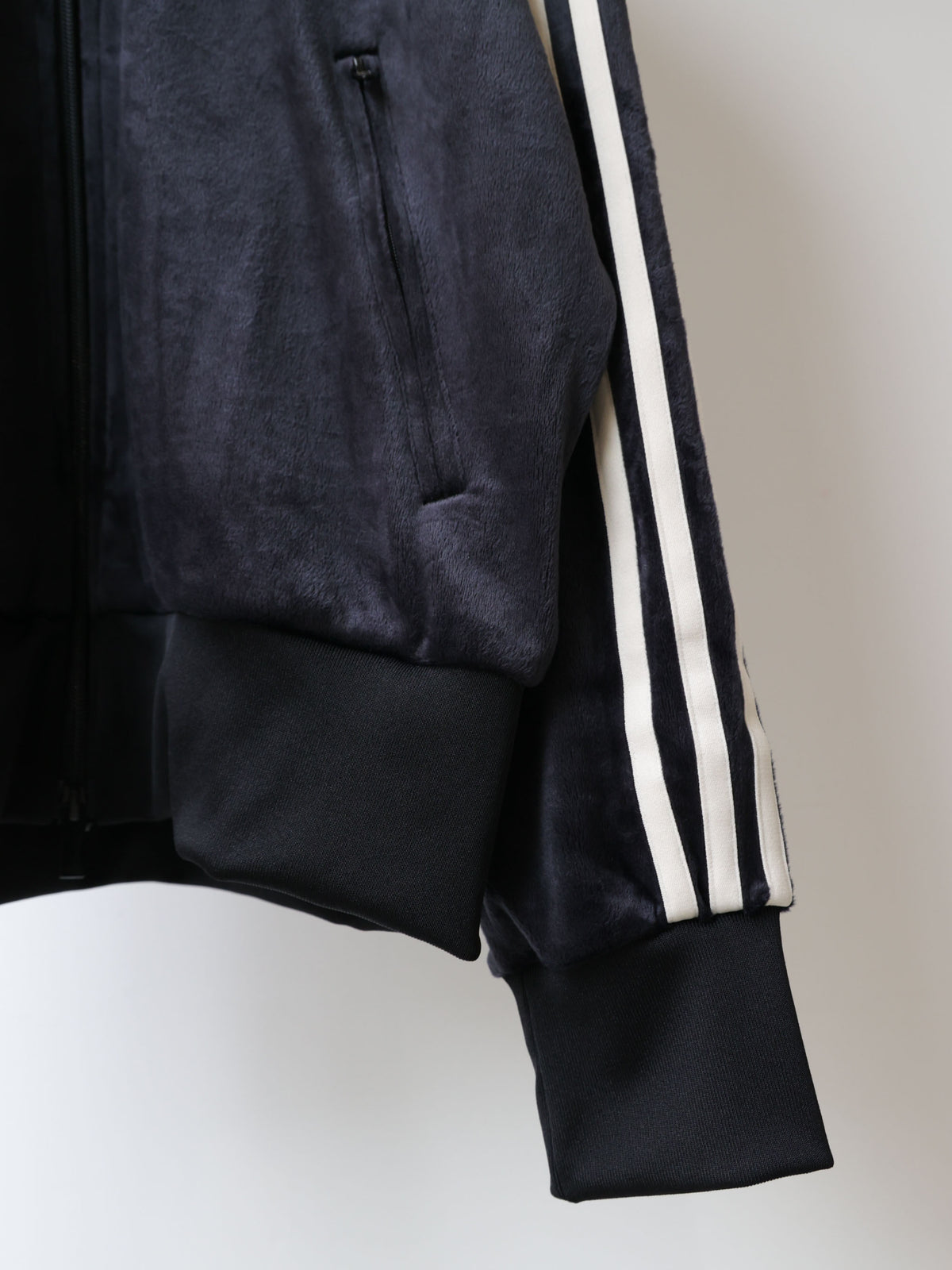 63A0188304	adidas ZQ134 ORI FB VELOUR TT