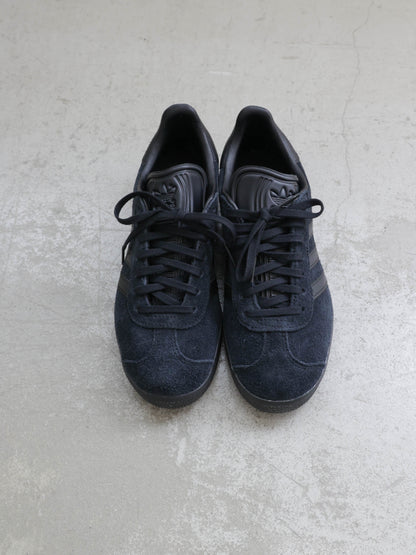 63A0189302 GAZELLE CQ2809 / adidas