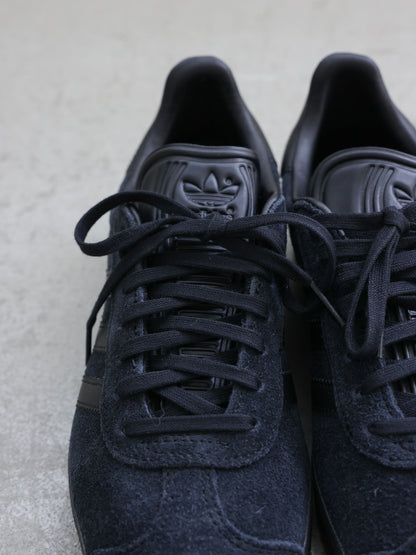 63A0189302 GAZELLE CQ2809 / adidas