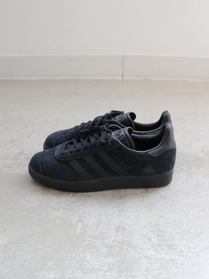 63A0189302 GAZELLE CQ2809 / adidas