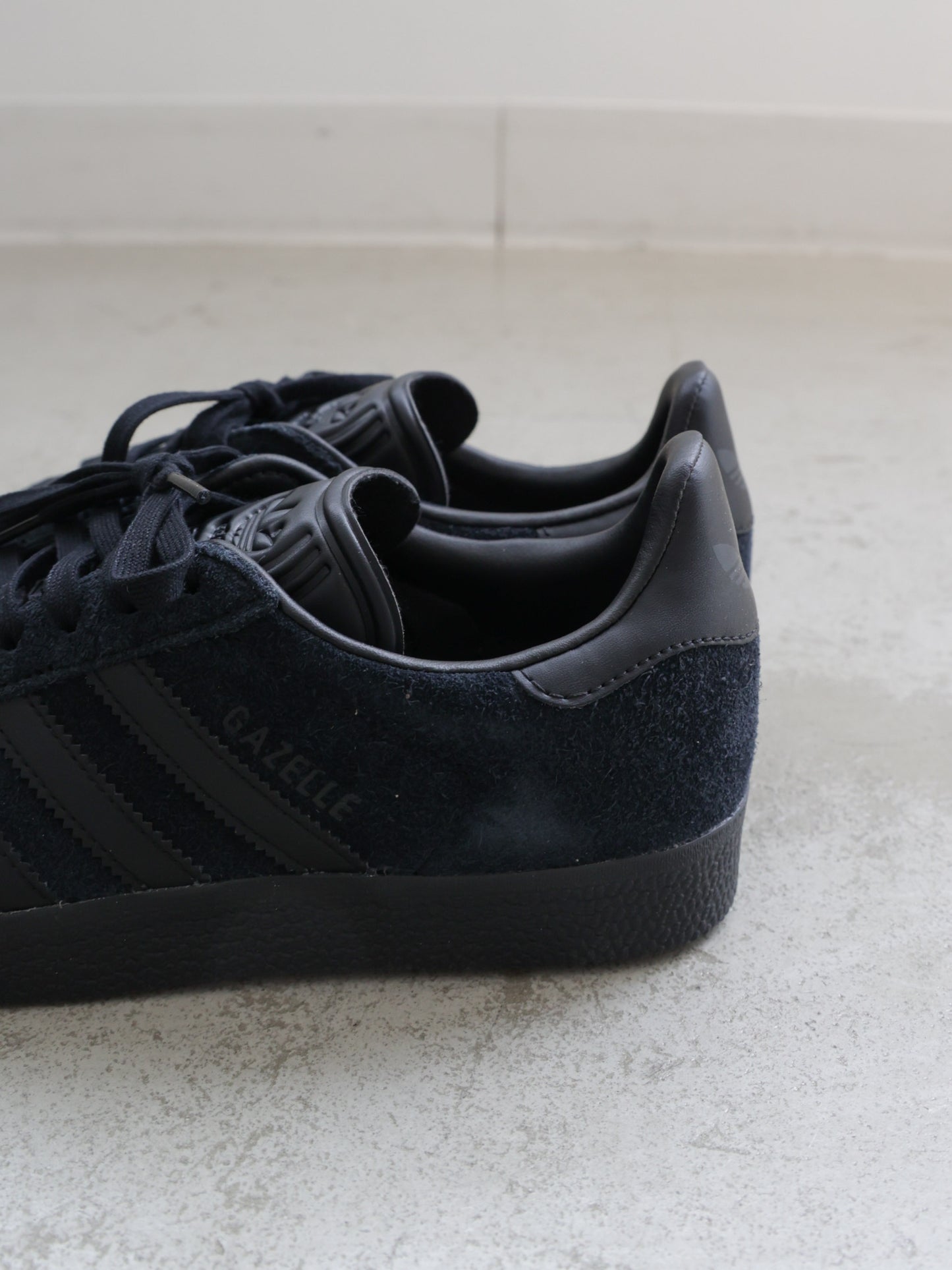 63A0189302 GAZELLE CQ2809 / adidas