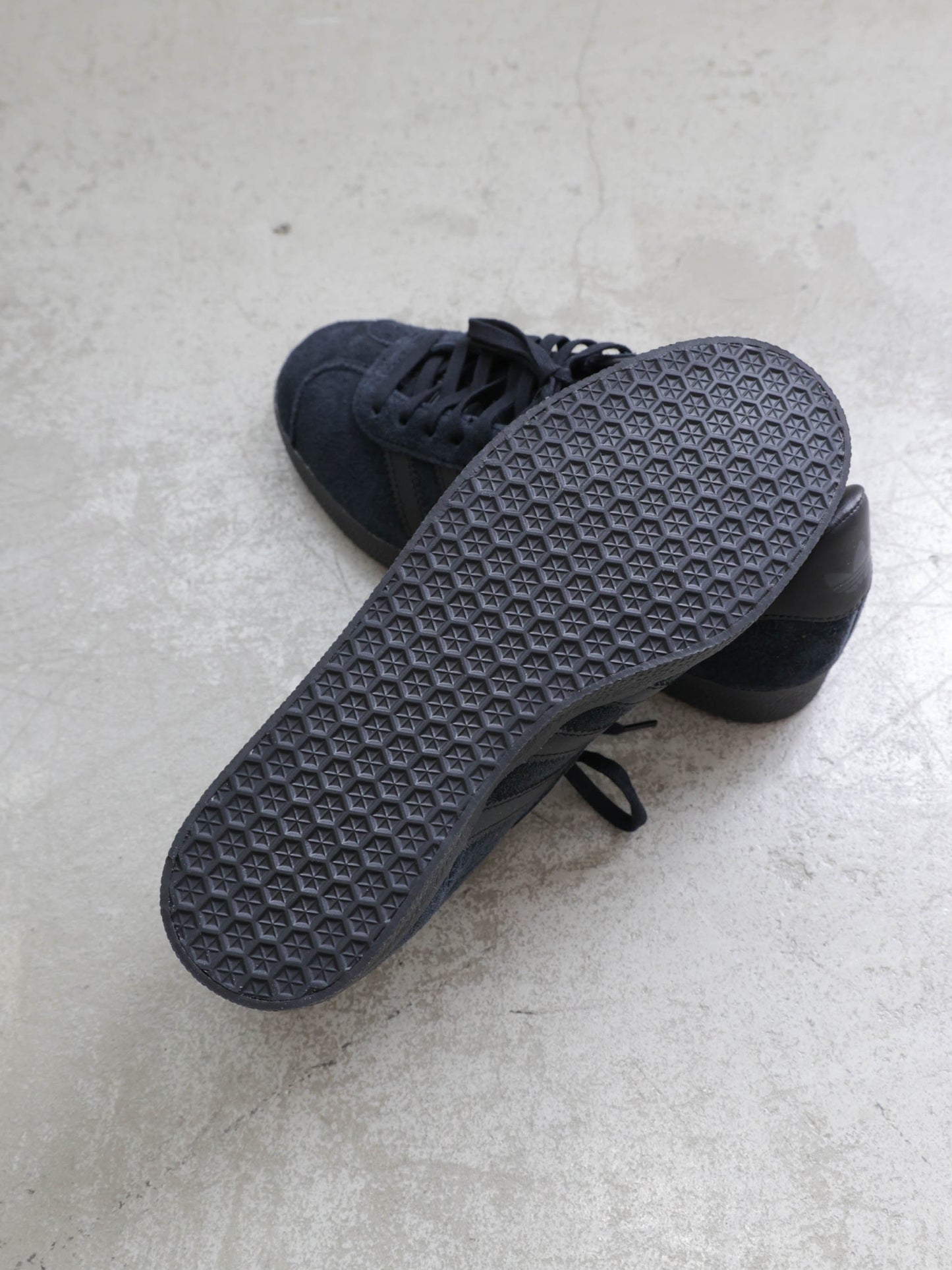 63A0189302 GAZELLE CQ2809 / adidas