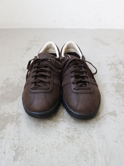 63A0189307	adidas KJ4905 TOBACCO