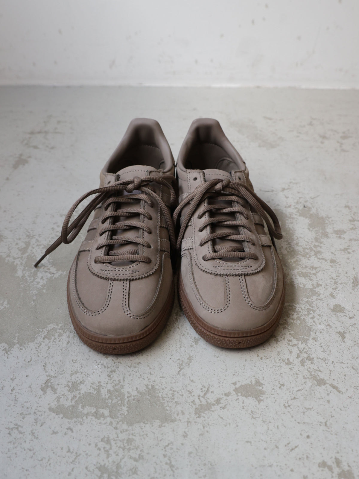 63A0189308	adidas KJ9852 HANDBALL SPEZIAL