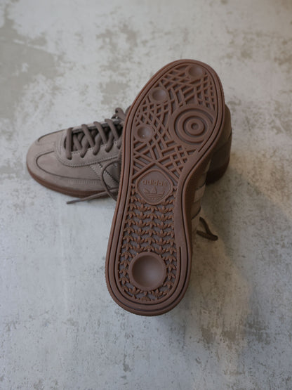 63A0189308	adidas KJ9852 HANDBALL SPEZIAL
