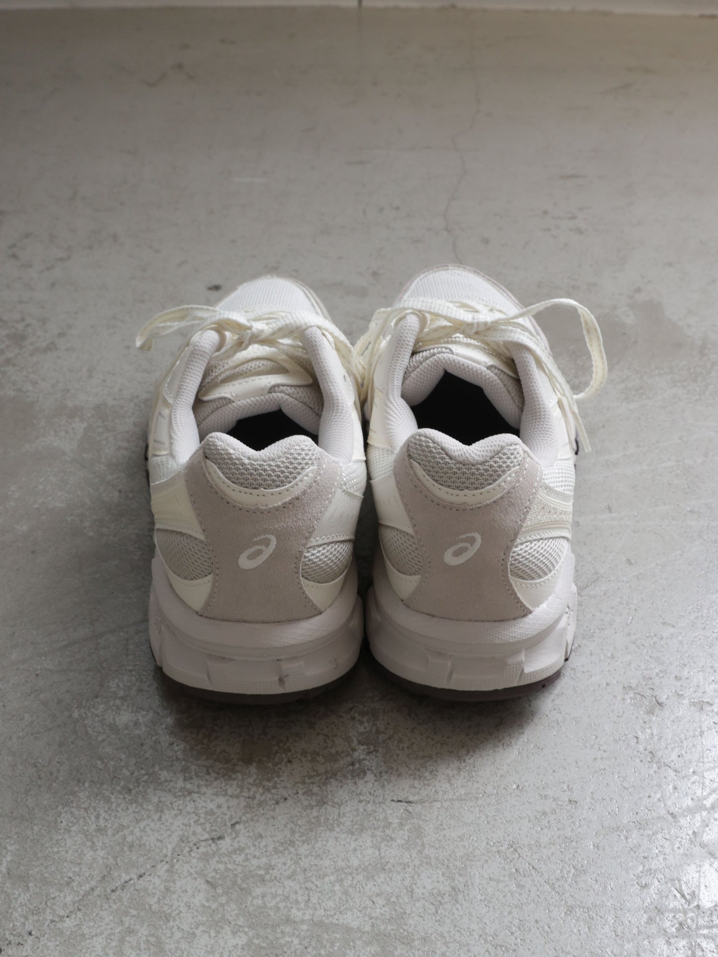 63A0279301  GEL-SONOMA TR621203A734 / asics