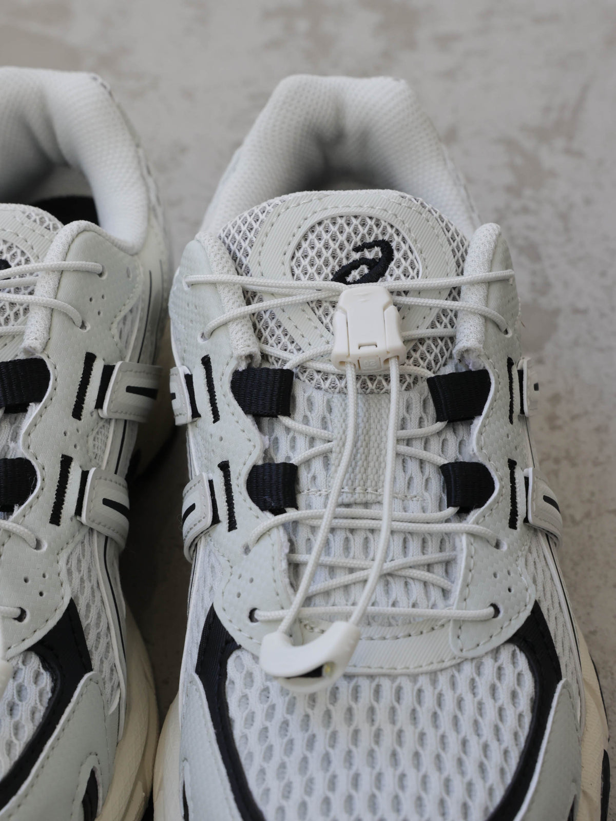 63A0279303	asics 1203A876 GEL-SONOMA TR62