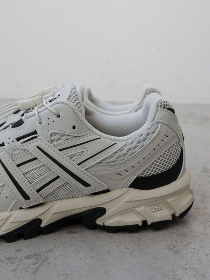 63A0279303	asics 1203A876 GEL-SONOMA TR62