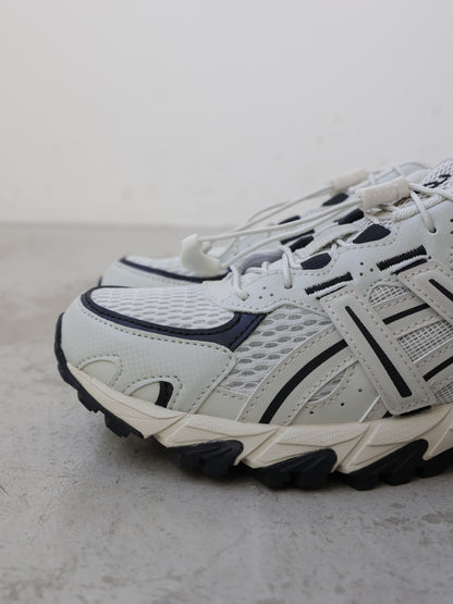 63A0279303	asics 1203A876 GEL-SONOMA TR62