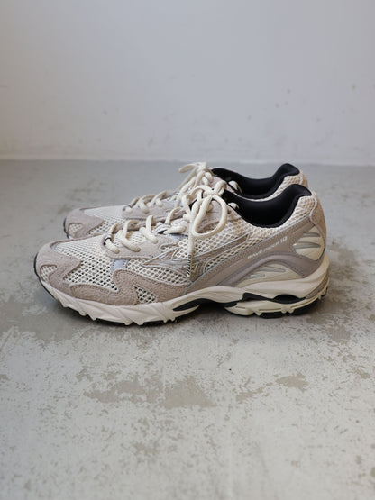 63M0269103	MIZUNO D1GA261104 WAVE RIDER