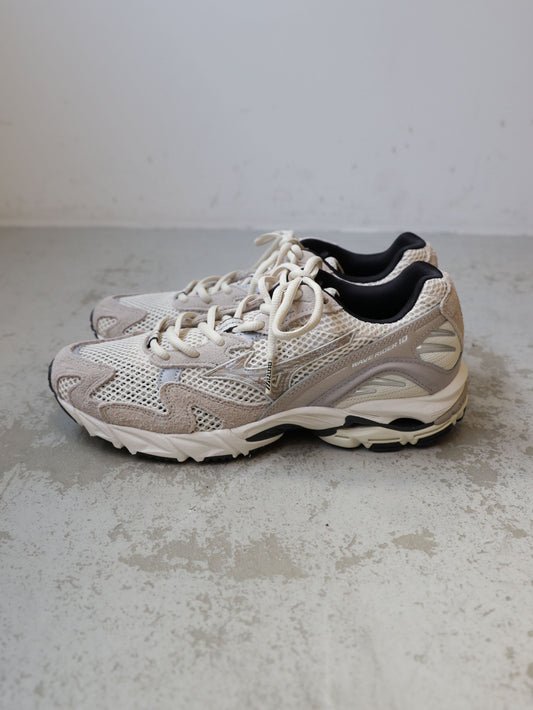 63M0269103	MIZUNO D1GA261104 WAVE RIDER