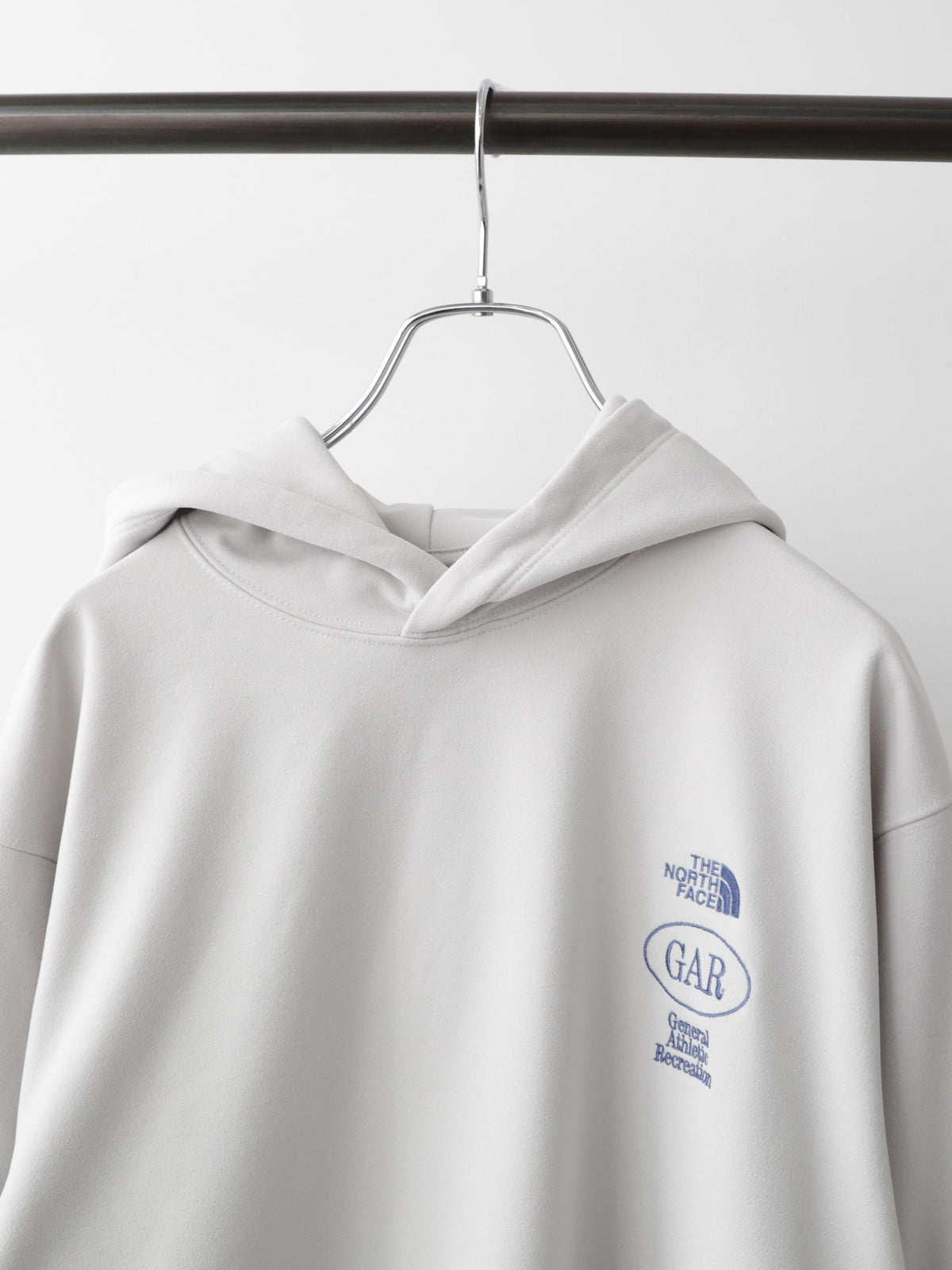 63T0258105	THE NORTH FACE NT62665	GAR DRY PILE SWEAT HOODIE