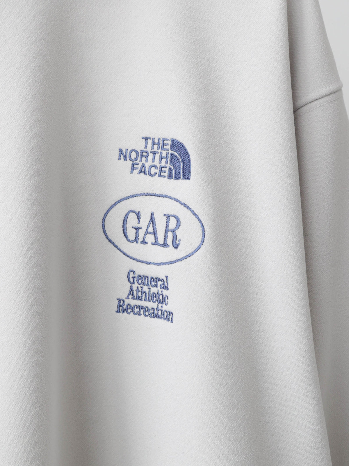 63T0258105	THE NORTH FACE NT62665	GAR DRY PILE SWEAT HOODIE