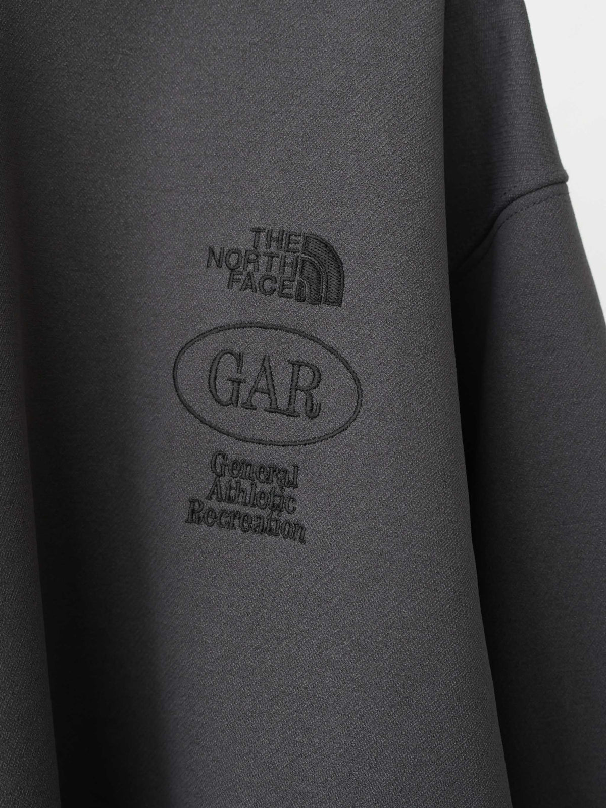 63T0258105	THE NORTH FACE NT62665	GAR DRY PILE SWEAT HOODIE
