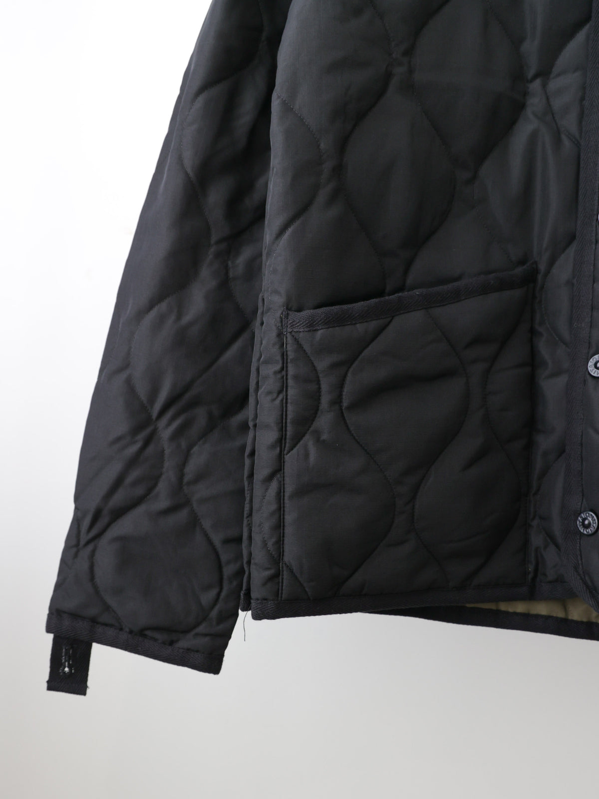 63T0278102	TAION W104B2ML-1 MLT CREWNECK DOWN jacket