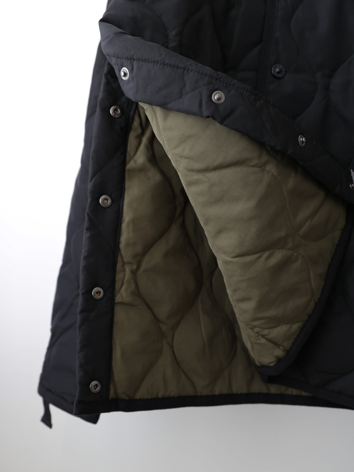 63T0278102	TAION W104B2ML-1 MLT CREWNECK DOWN jacket